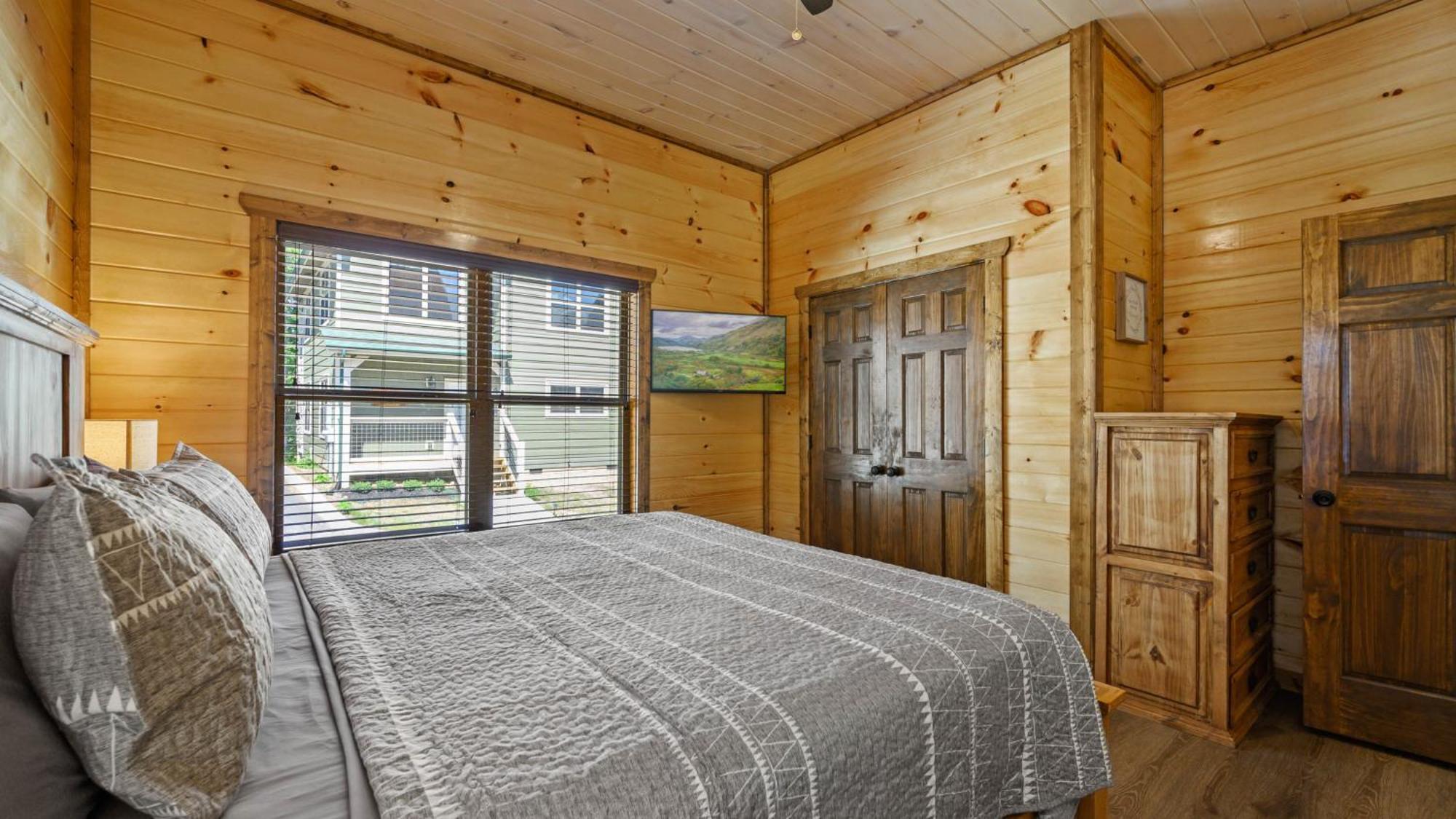 Liberty Lodge - Family Getaway With Pool, Hot Tub, Arcade & Dogs ピジョンフォージ エクステリア 写真